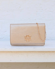 Load image into Gallery viewer, Bryn Clutch/Crossbody Woven Gold