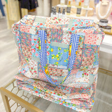 Load image into Gallery viewer, Trompe L’oeil Patchwork Structured Quilted Tote Bag