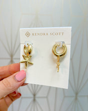 Load image into Gallery viewer, PARKER STARFISH HUGGIE EARRINGS GOLD