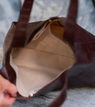 Load image into Gallery viewer, Maggie Bag Chocolate