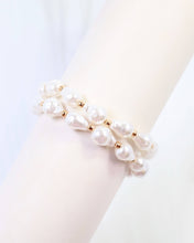 Load image into Gallery viewer, Rye Baroque Pearl Stretch Bracelet Cream