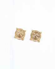 Load image into Gallery viewer, Capitola Cross Stud