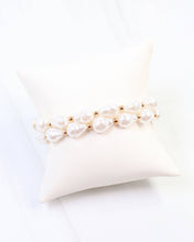 Load image into Gallery viewer, Rye Baroque Pearl Stretch Bracelet Cream