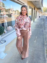 Load image into Gallery viewer, Bold Floral Sweater
