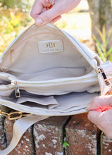 Load image into Gallery viewer, Ariana Crossbody

