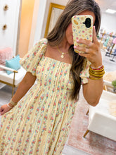 Load image into Gallery viewer, Yellow Daisy Midi Dress
