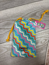 Load image into Gallery viewer, Katy Did Quick Dry Towel - B
