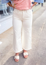 Load image into Gallery viewer, Creamy TC High Rise Crop Pants
