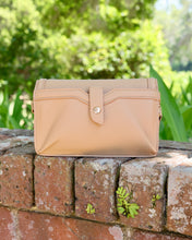 Load image into Gallery viewer, Maverick Crossbody with Pocket Tan PB
