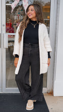 Load image into Gallery viewer, Outside Pants - Black
