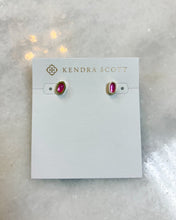 Load image into Gallery viewer, MINI ELLIE STUD EARRINGS GOLD AZALEA ILLUSION
