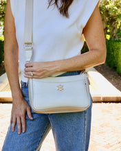 Load image into Gallery viewer, Paxton Crossbody with Pockets Pearl PB
