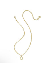 Load image into Gallery viewer, BUBBLE LETTER O SHORT PENDANT NECKLACE GOLD
