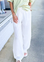 Load image into Gallery viewer, Beach View Linen Pants
