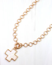 Load image into Gallery viewer, Scone Mother of Pearl Cross Necklace
