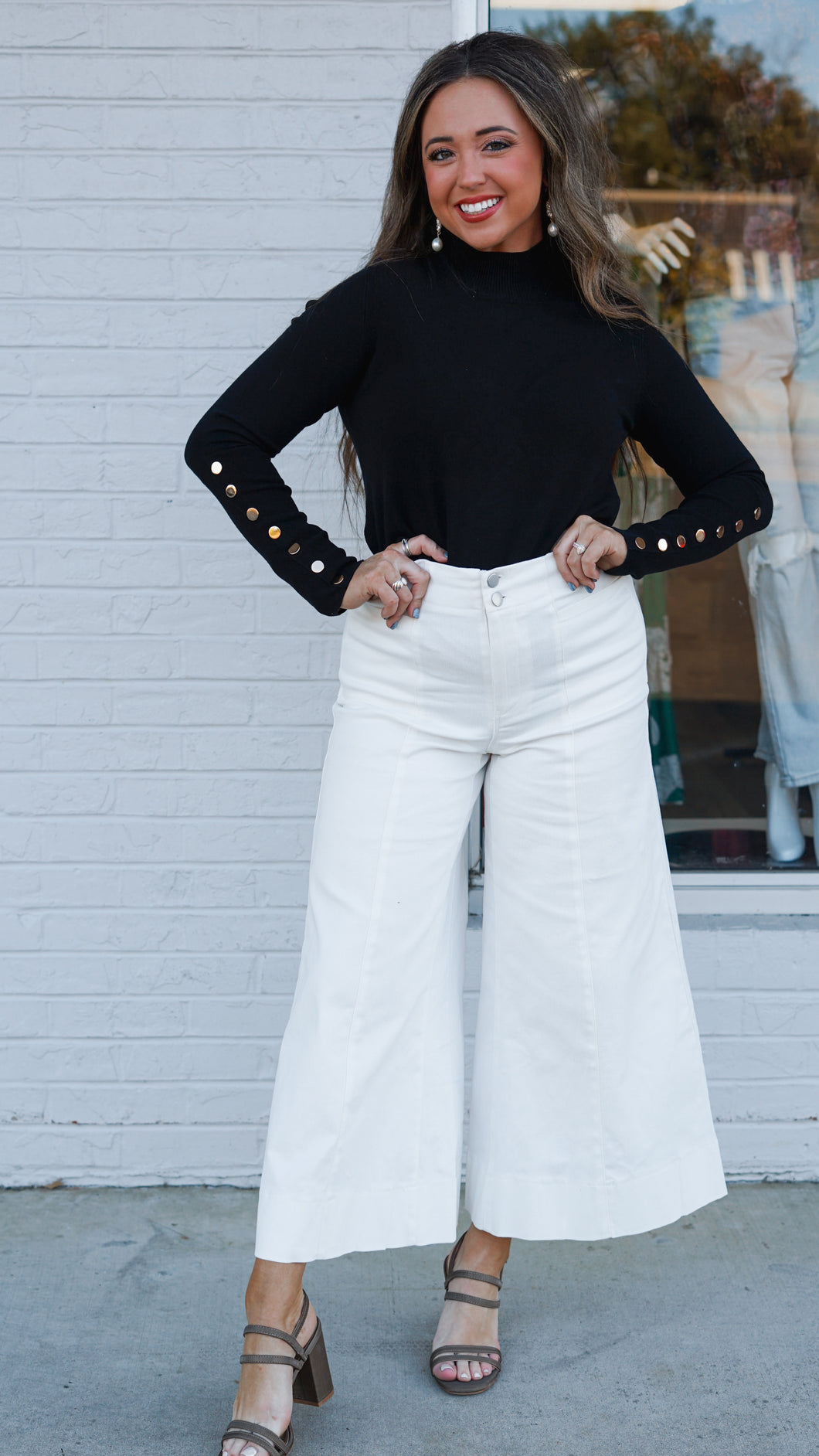 Cute As A Button Top - Black