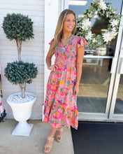 Load image into Gallery viewer, Rolling Along Midi Dress
