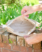 Load image into Gallery viewer, Paxton Crossbody with Pockets Pearl PB
