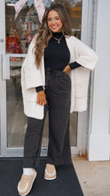 Load image into Gallery viewer, Outside Pants - Black
