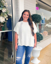 Load image into Gallery viewer, Boho Sweater SS Top - Off White
