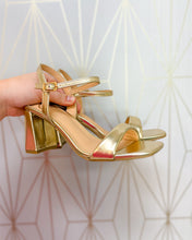 Load image into Gallery viewer, Nancy Gold Heel

