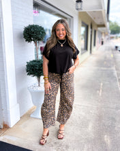 Load image into Gallery viewer, Wild Side Leopard Barrel Jeans
