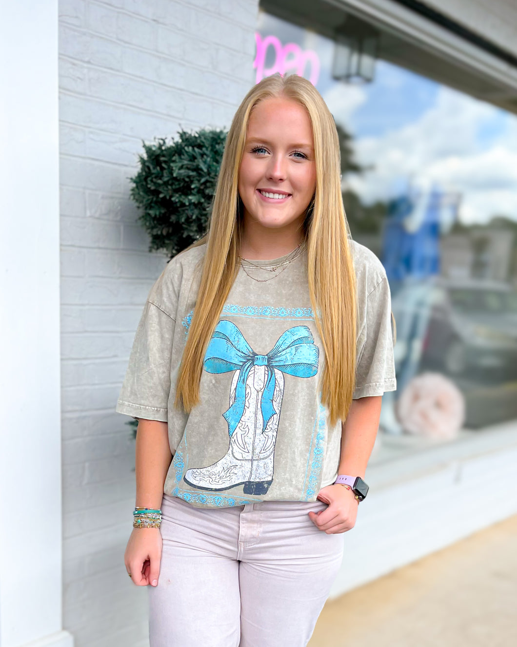 Cowboy Boots Bow Coquette Graphic S/S Washed Boyfriend Tee