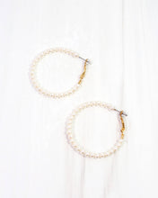 Load image into Gallery viewer, Satilla Pearl Beaded Hoop Earring
