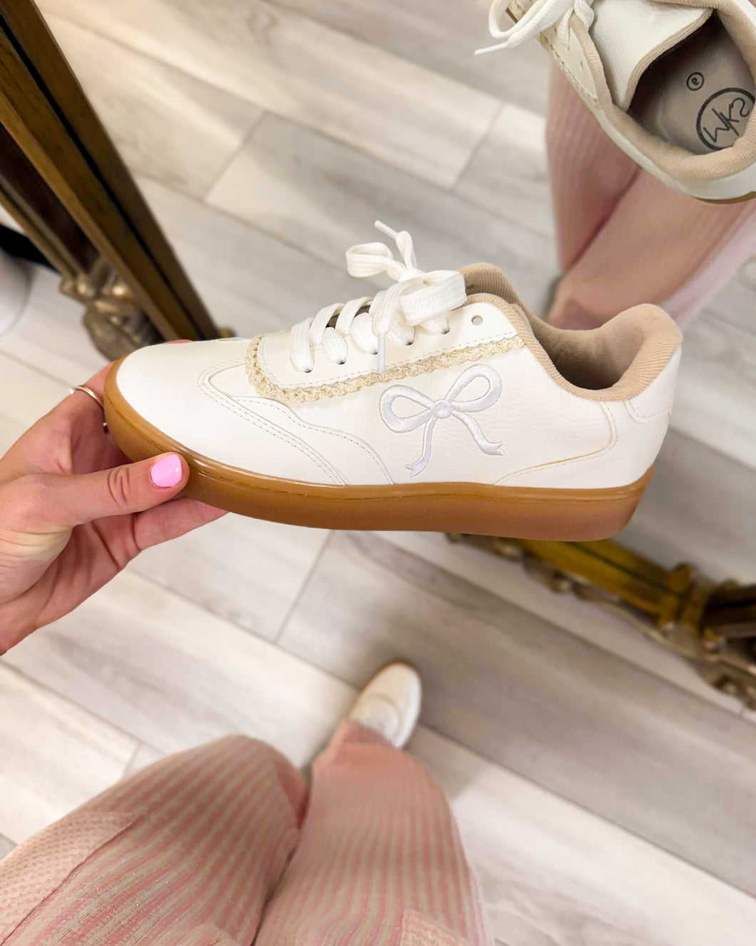Jessie Sneakers