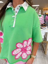 Load image into Gallery viewer, Maren Flower Collard Top
