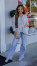 Load image into Gallery viewer, Good News High Rise Wide Legged Jeans
