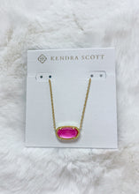 Load image into Gallery viewer, ELISA SHORT PENDANT NECKLACE GOLD AZALEA ILLUSION
