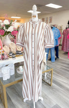 Load image into Gallery viewer, Beach Photoshoot Maxi Dress
