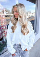 Load image into Gallery viewer, Spring Time Cardigan - Snow

