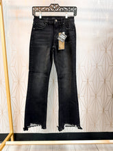 Load image into Gallery viewer, Call Back Jeans
