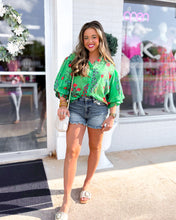 Load image into Gallery viewer, Angela Printed Button Down Blouse - Green
