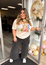 Load image into Gallery viewer, Wide Legged Cargo Pants - Black
