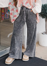 Load image into Gallery viewer, Knit Pants - Ashed Black
