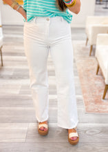 Load image into Gallery viewer, White Frayed Cutoff Hem Straight Wide Pants
