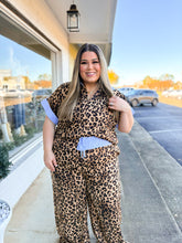 Load image into Gallery viewer, Leopard Girl Set
