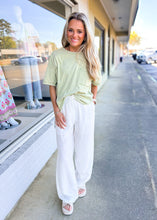 Load image into Gallery viewer, Beach View Linen Pants
