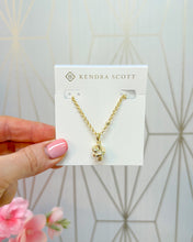 Load image into Gallery viewer, PARKER KNOT SHORT PENDANT NECKLACE GOLD
