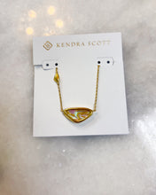 Load image into Gallery viewer, MARGOT SHORT PENDANT NECKLACE VINTAGE GOLD IRIDESCENT ABALONE
