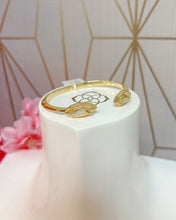 Load image into Gallery viewer, OPHELIA CUFF BRACELET GOLD IRIDESCENT ABALONE S/M
