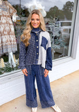 Load image into Gallery viewer, Tweed Detailed Shacket
