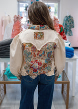 Load image into Gallery viewer, Great Day POL Jacket
