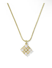 Load image into Gallery viewer, DIRA PEARL SHORT PENDANT NECKLACE GOLD FRESHWATER CULTURED PEARL
