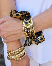 Load image into Gallery viewer, Sedgefield Scarf Bracelet Brown
