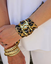 Load image into Gallery viewer, Sedgefield Scarf Bracelet Brown
