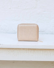 Load image into Gallery viewer, Blakely Wallet Woven
